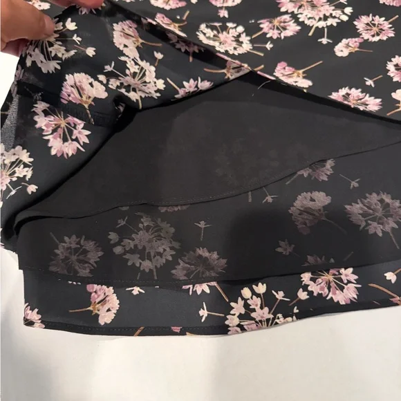 White House Black Market Black Floral Sleeveless Top - Picture 5 of 8